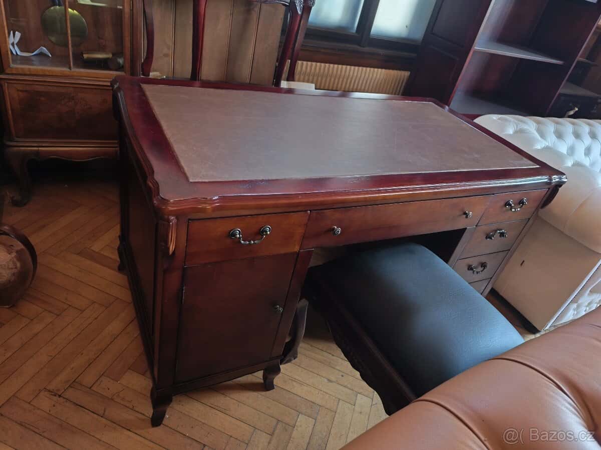 psací stůl 1
