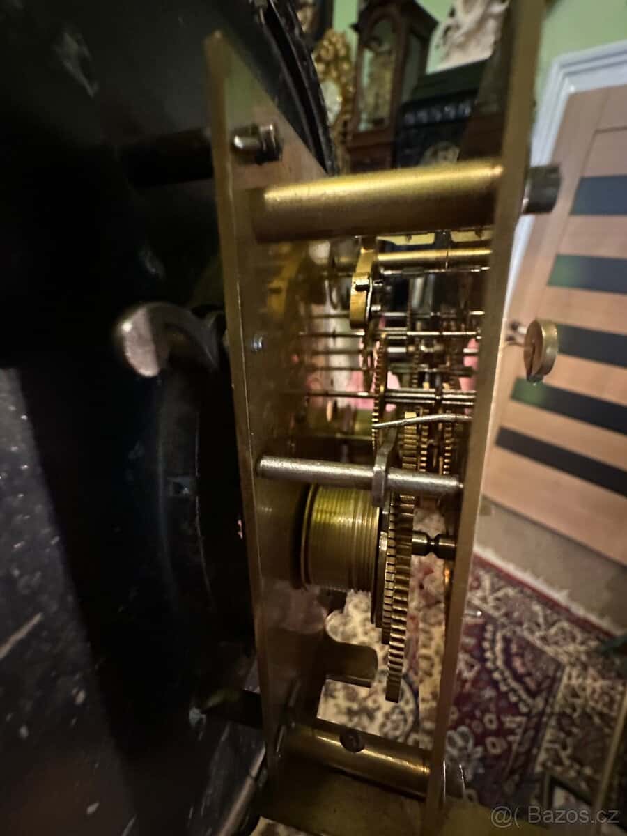 Starožitné hodiny 8