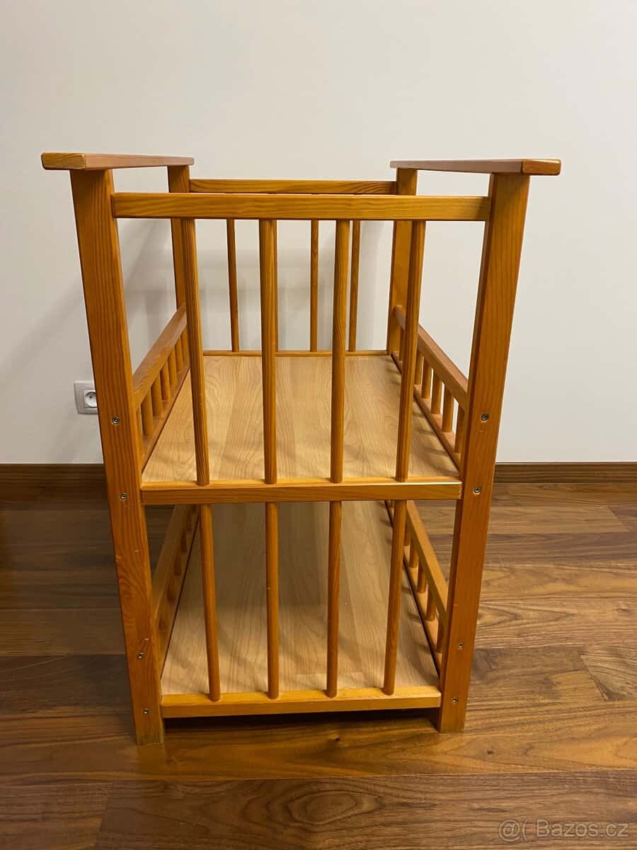 Přebalovací pult 2