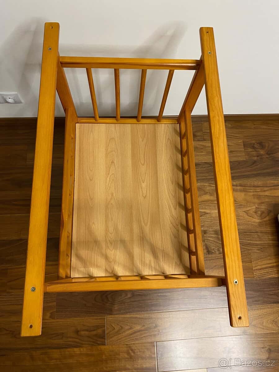 Přebalovací pult 4