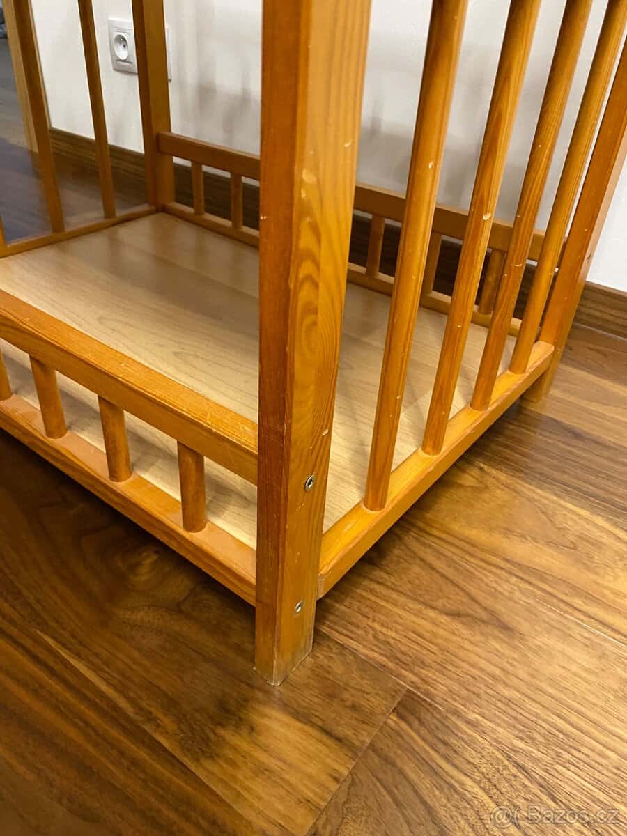 Přebalovací pult 7