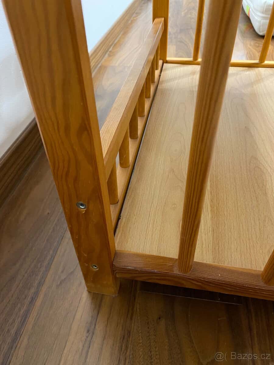 Přebalovací pult 8