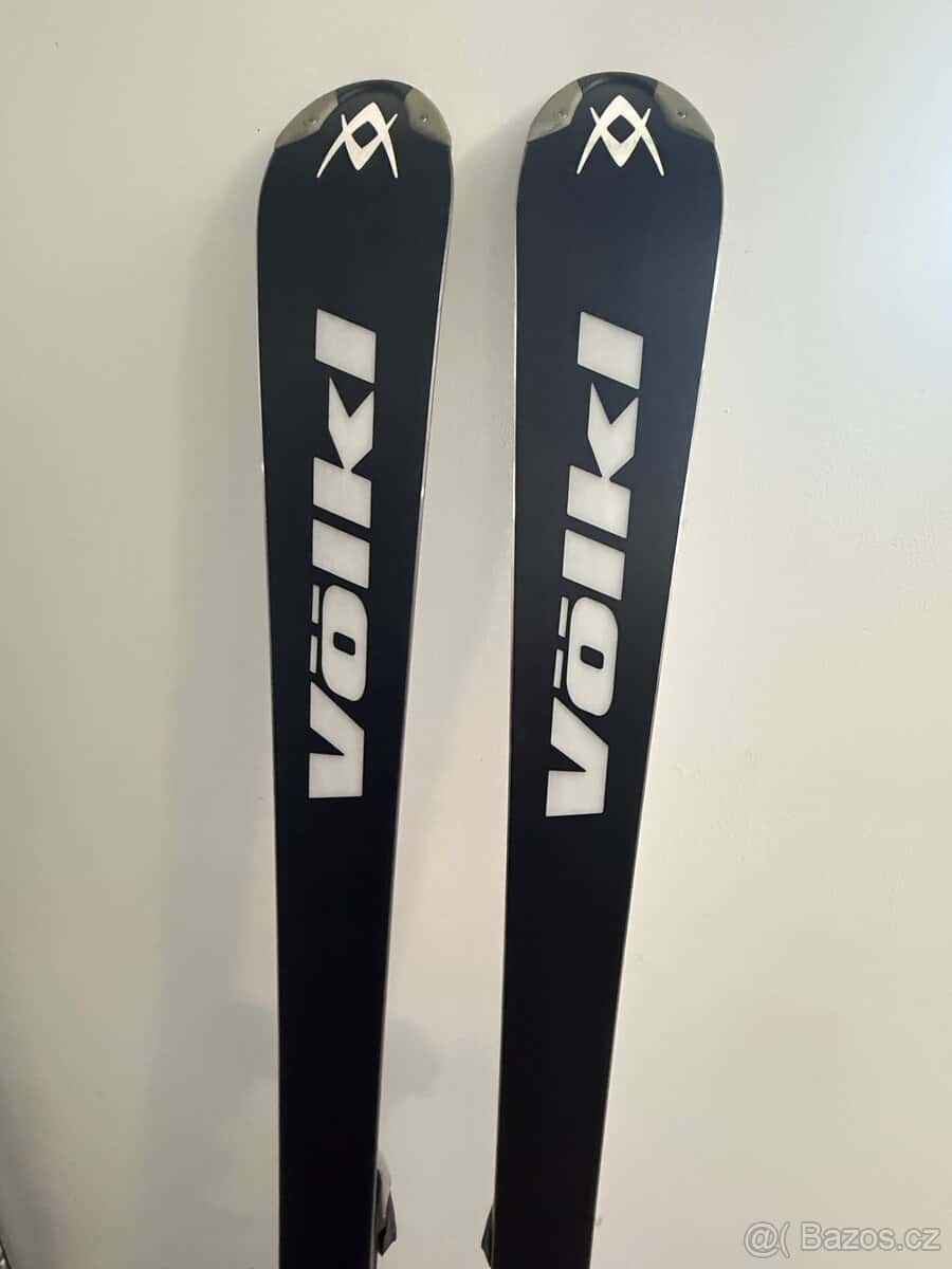 Lyže Völki 8