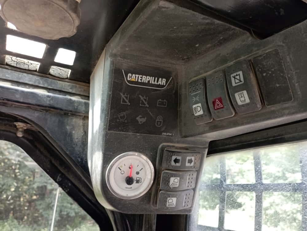 Prodám CATERPILLAR 242B 15