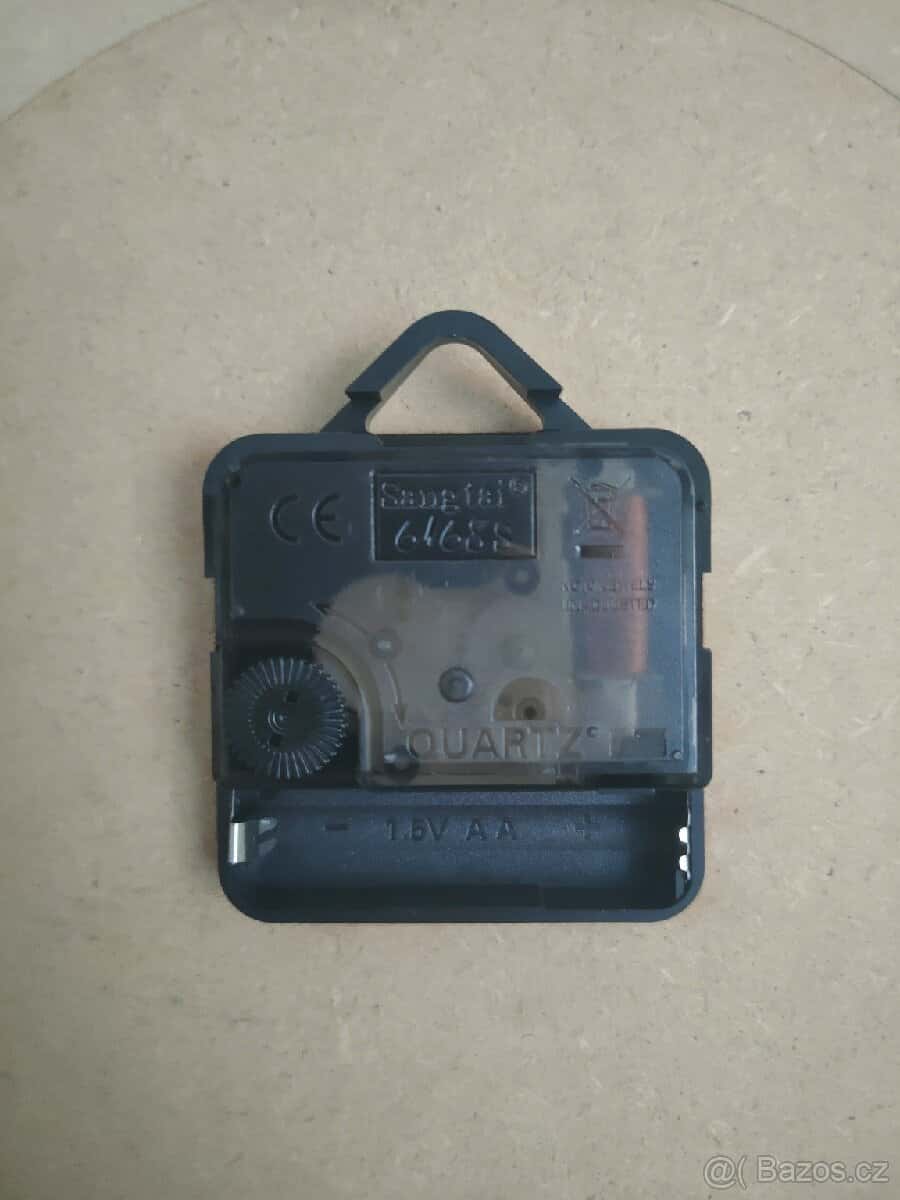 Nástěnné hodiny 3