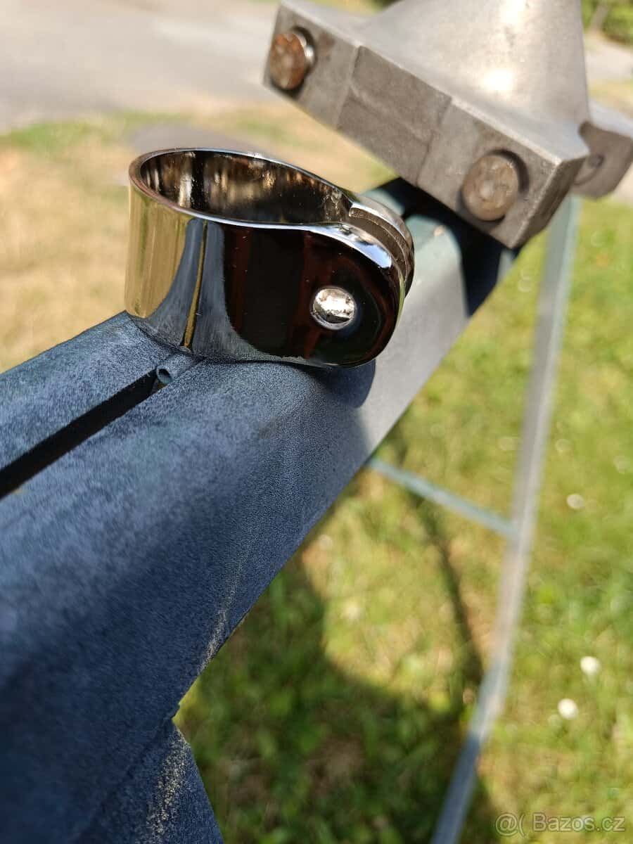 Objímka Jawa robot. 6