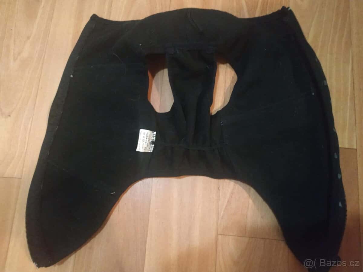 Samohýl vesta pro psa 2