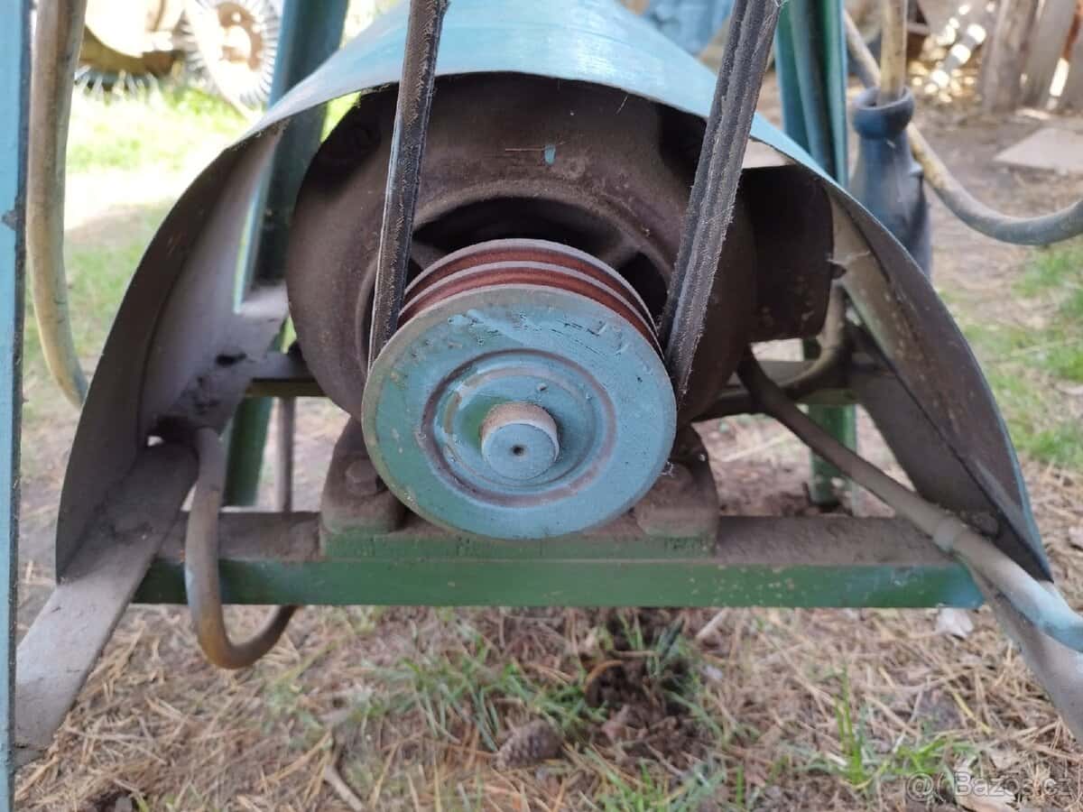 Dvoukotoučová bruska 4