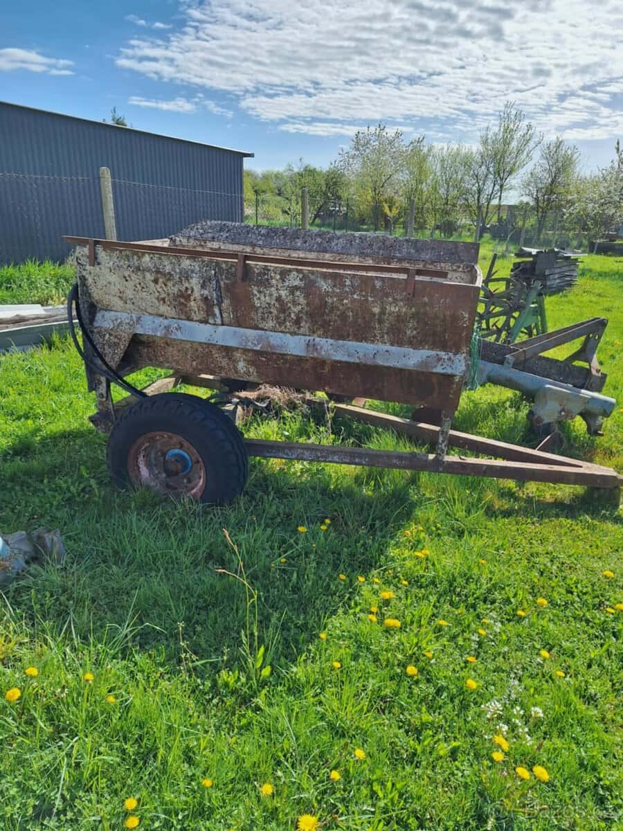 Dvoukolová vlečka 1