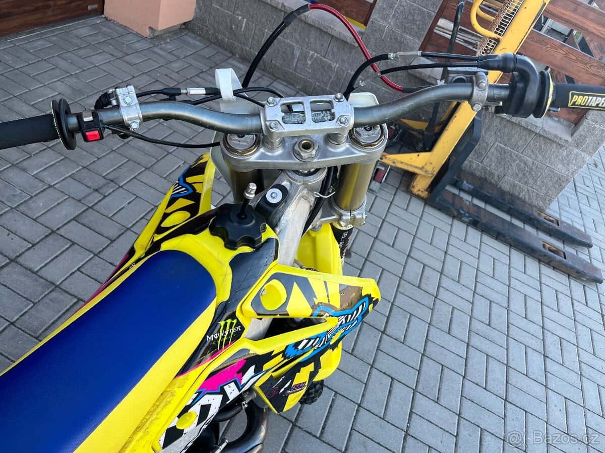 Suzuki RMZ 450 6