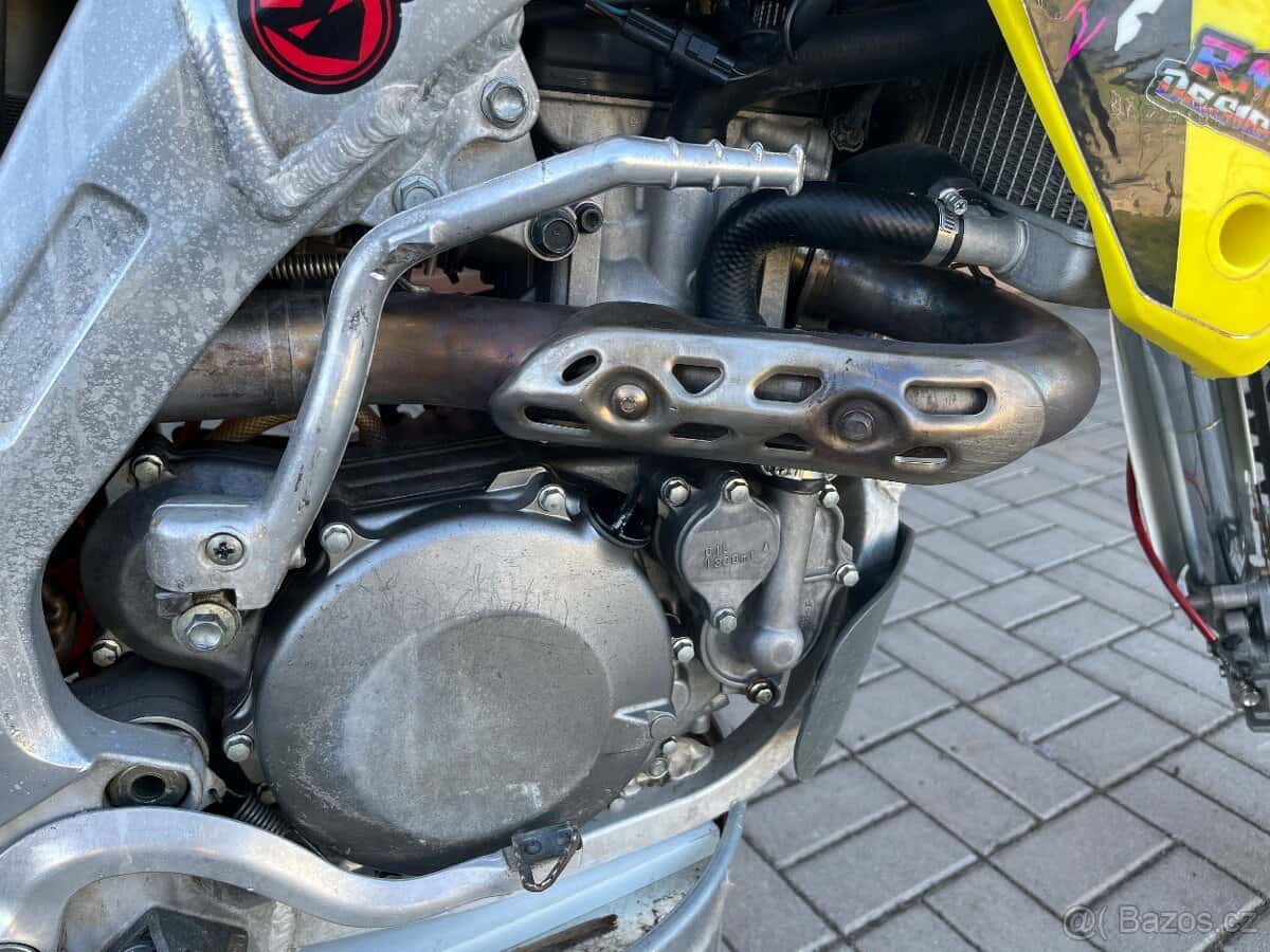 Suzuki RMZ 450 11
