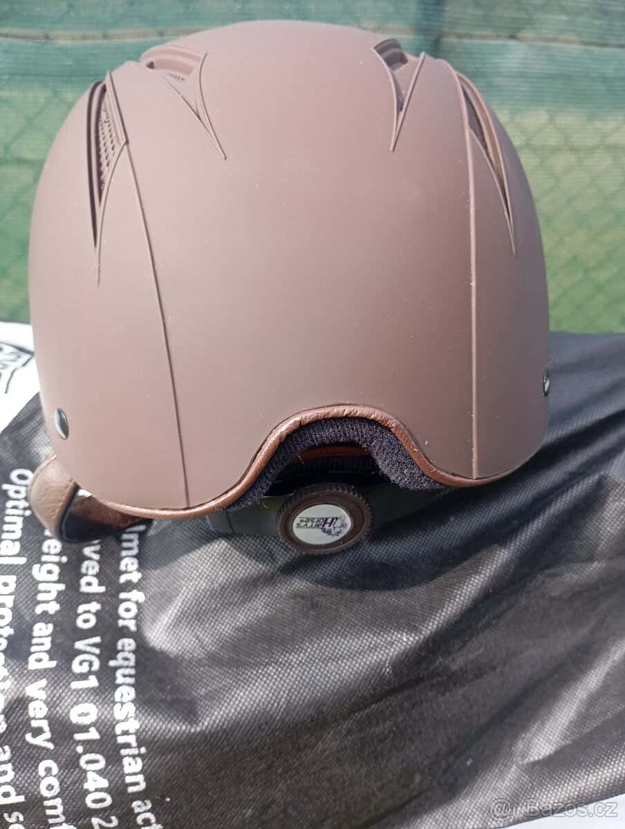 Jezdecká helma S/M 3