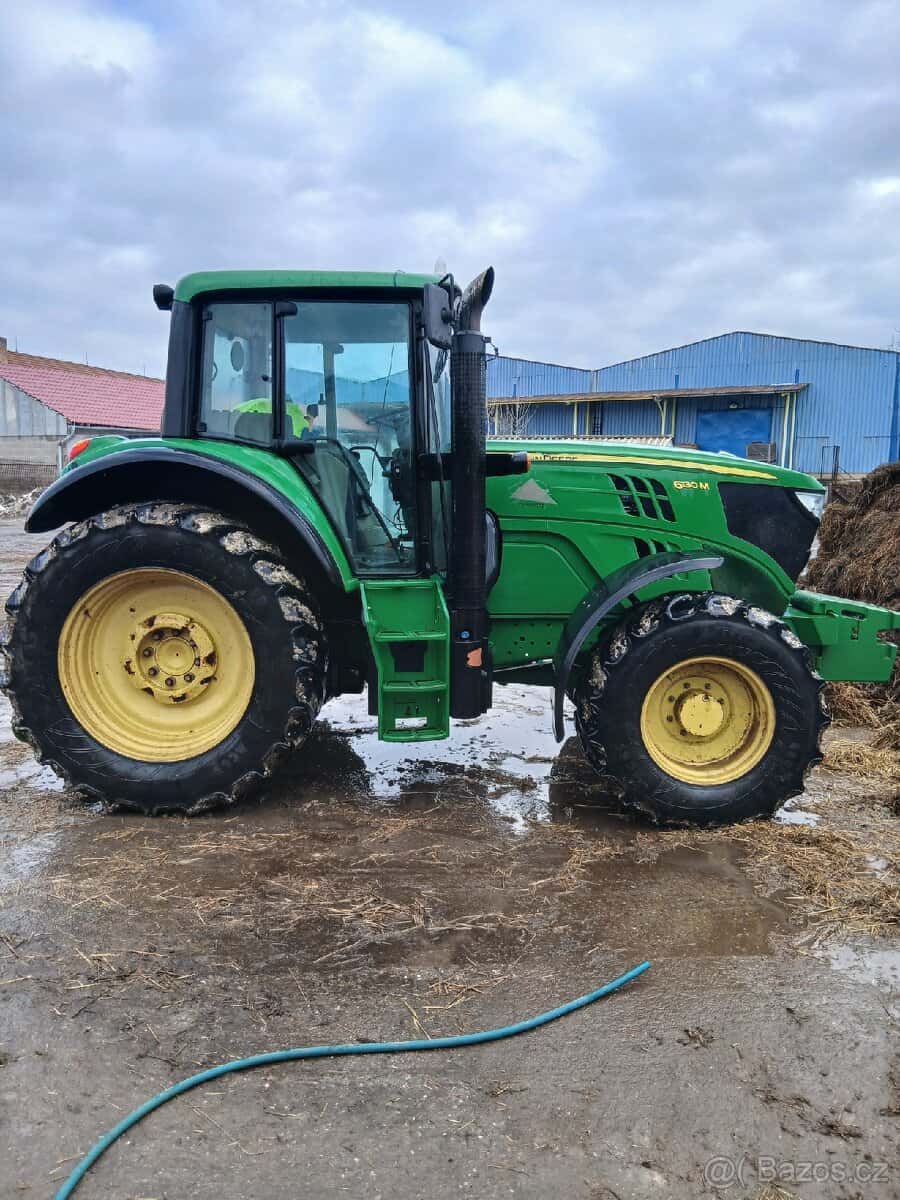 Traktor John Deere 1