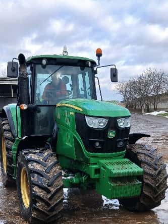 Traktor John Deere 5
