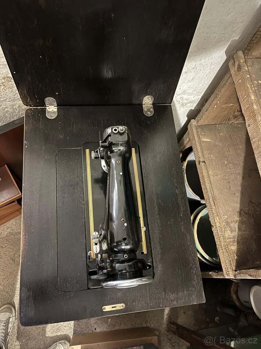 Šicí stroj Minerva 5