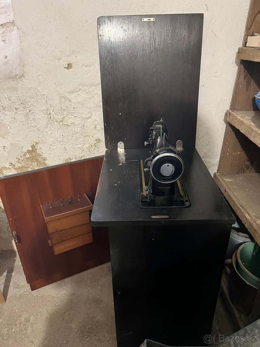 Šicí stroj Minerva 7