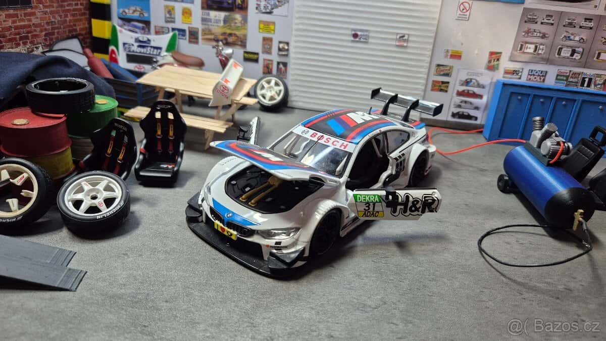 BMW M4 DTM 3