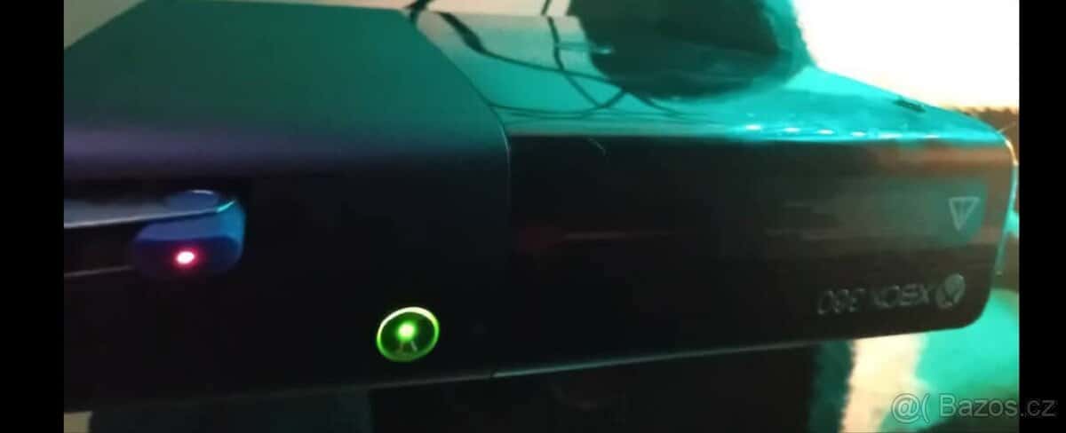 Xbox 360E 500gb +kinect 3