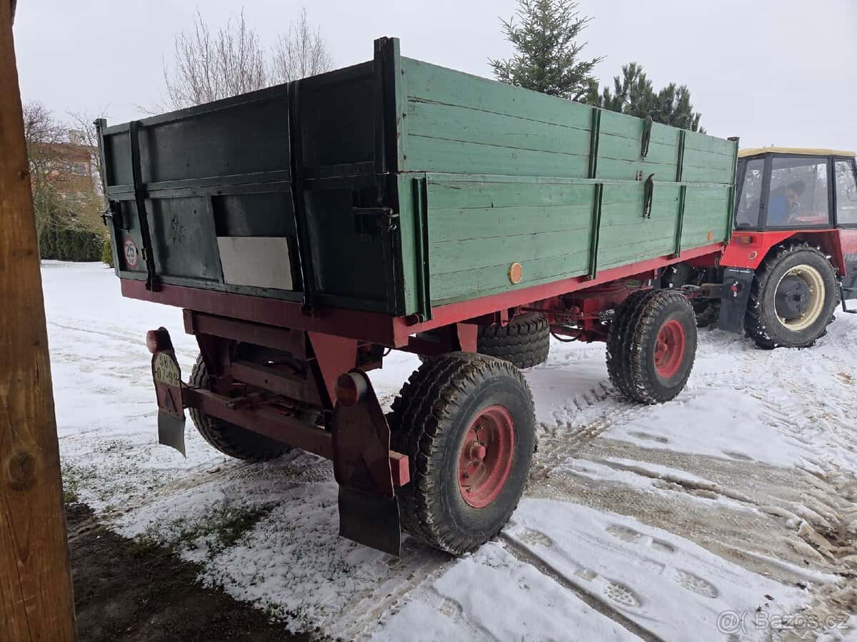 Traktorová vlečka 4