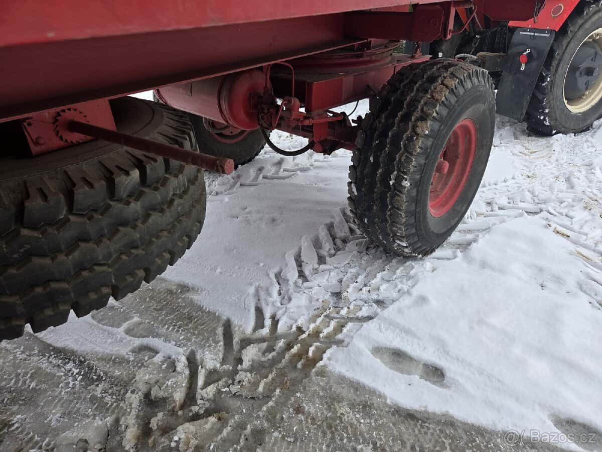 Traktorová vlečka 5