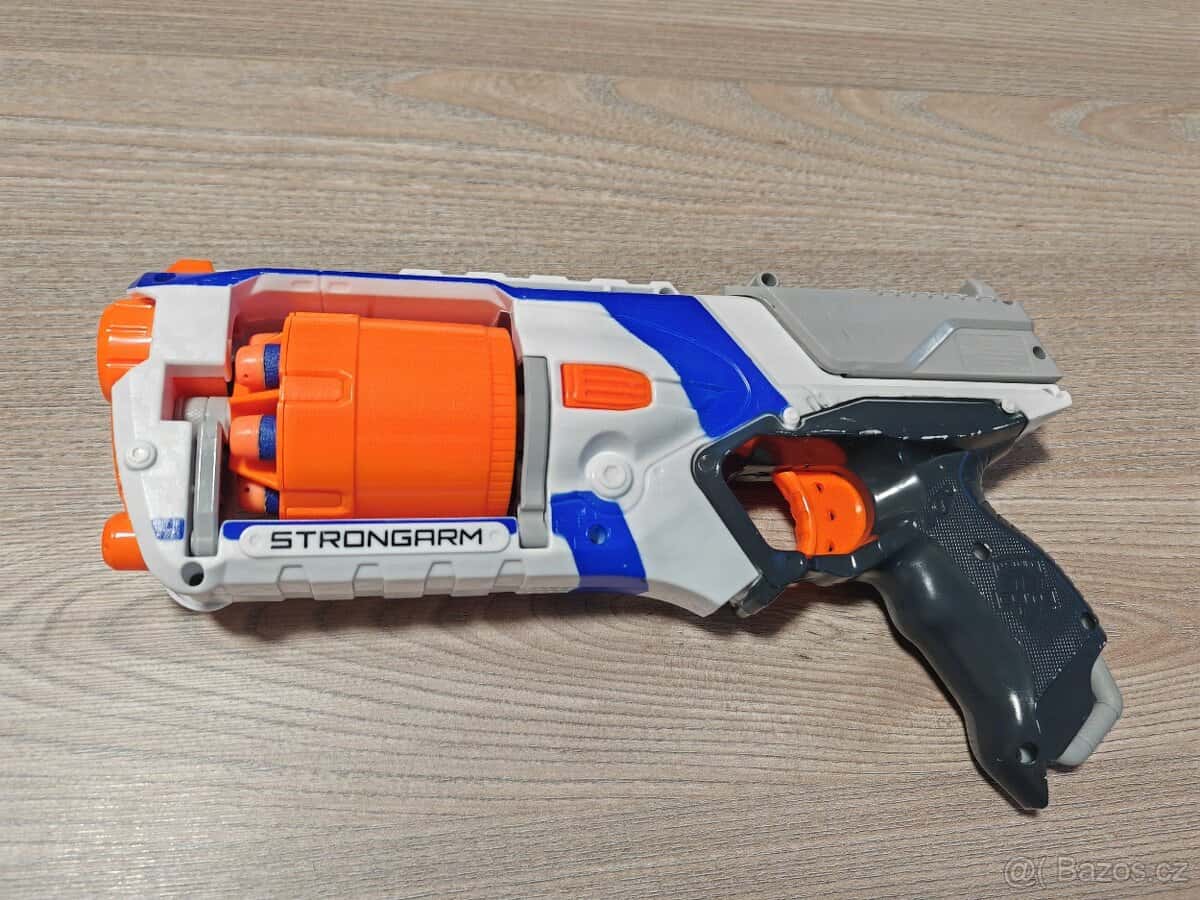 Nerf Strongarm 1