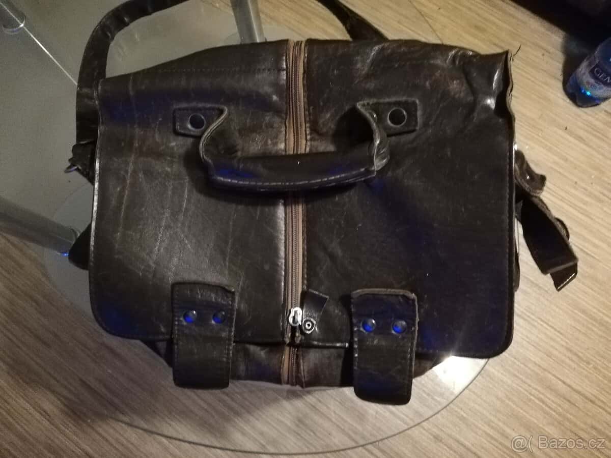 prodám koženou tašku 1