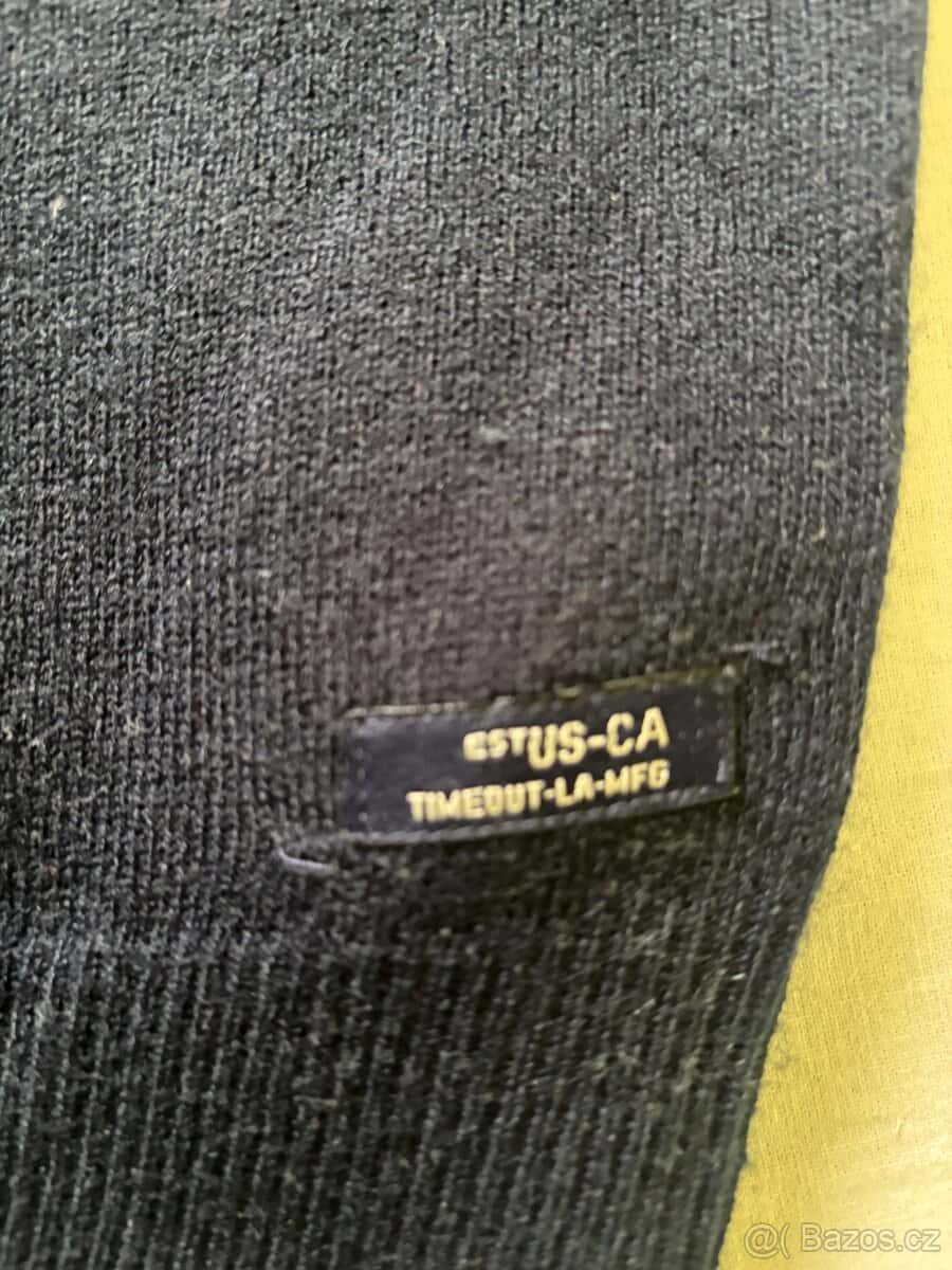 Lehký svetr Timeout 3