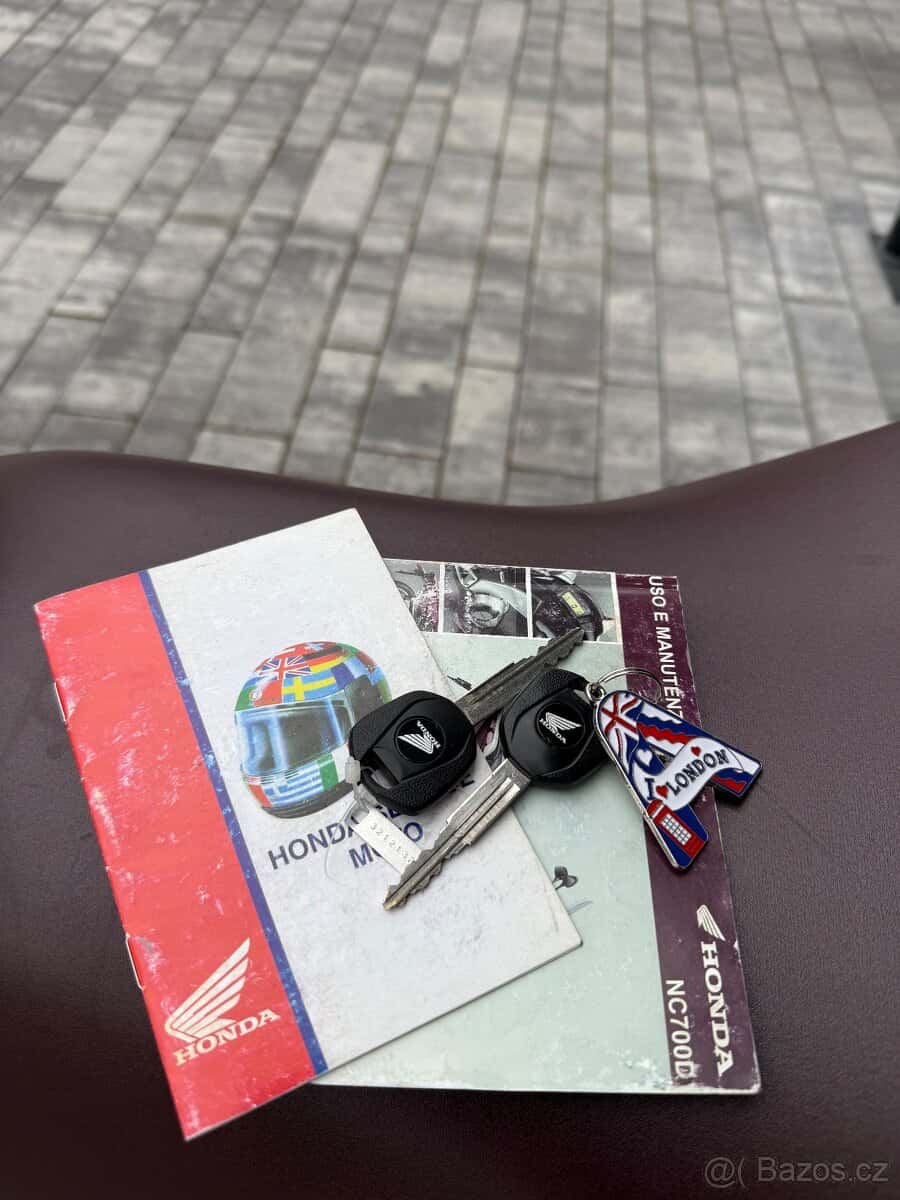 Honda Integra 700 13