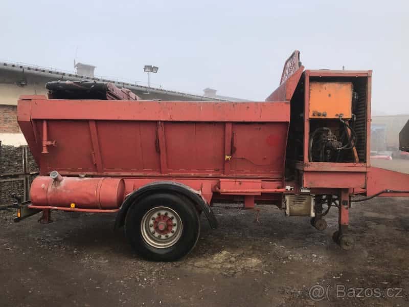 Drtič dřeva velkoobjemový 2