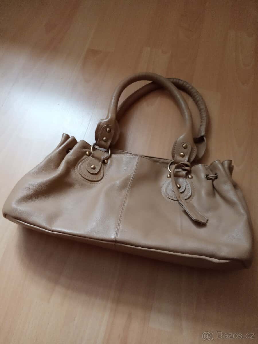 Kožená kabelka 1