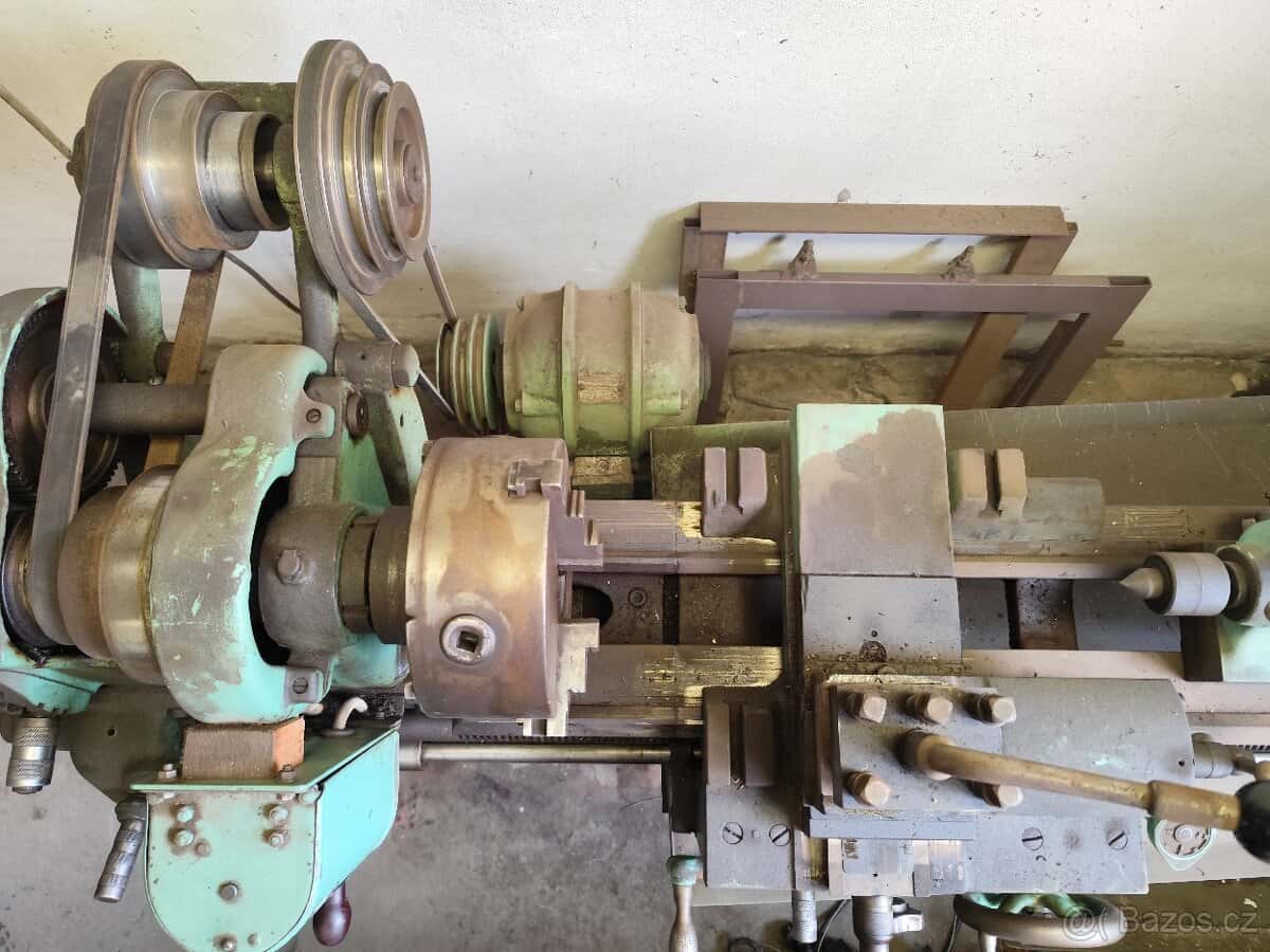 Historický soustruh 5