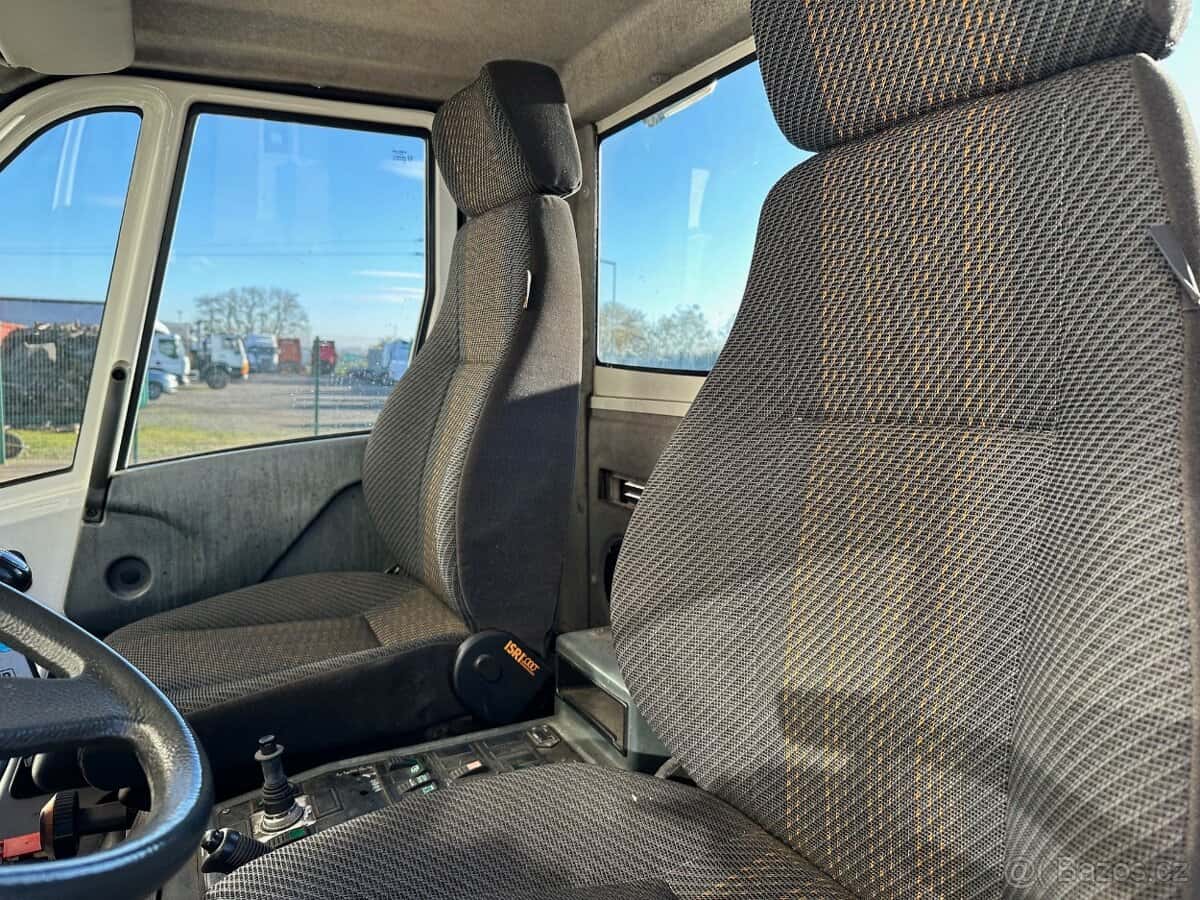 MULTICAR 2006 VIN 202 7