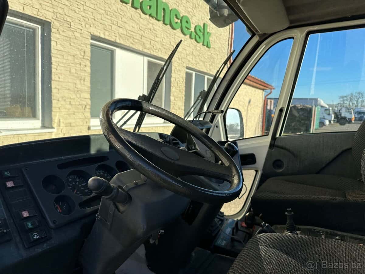 MULTICAR 2006 VIN 202 8