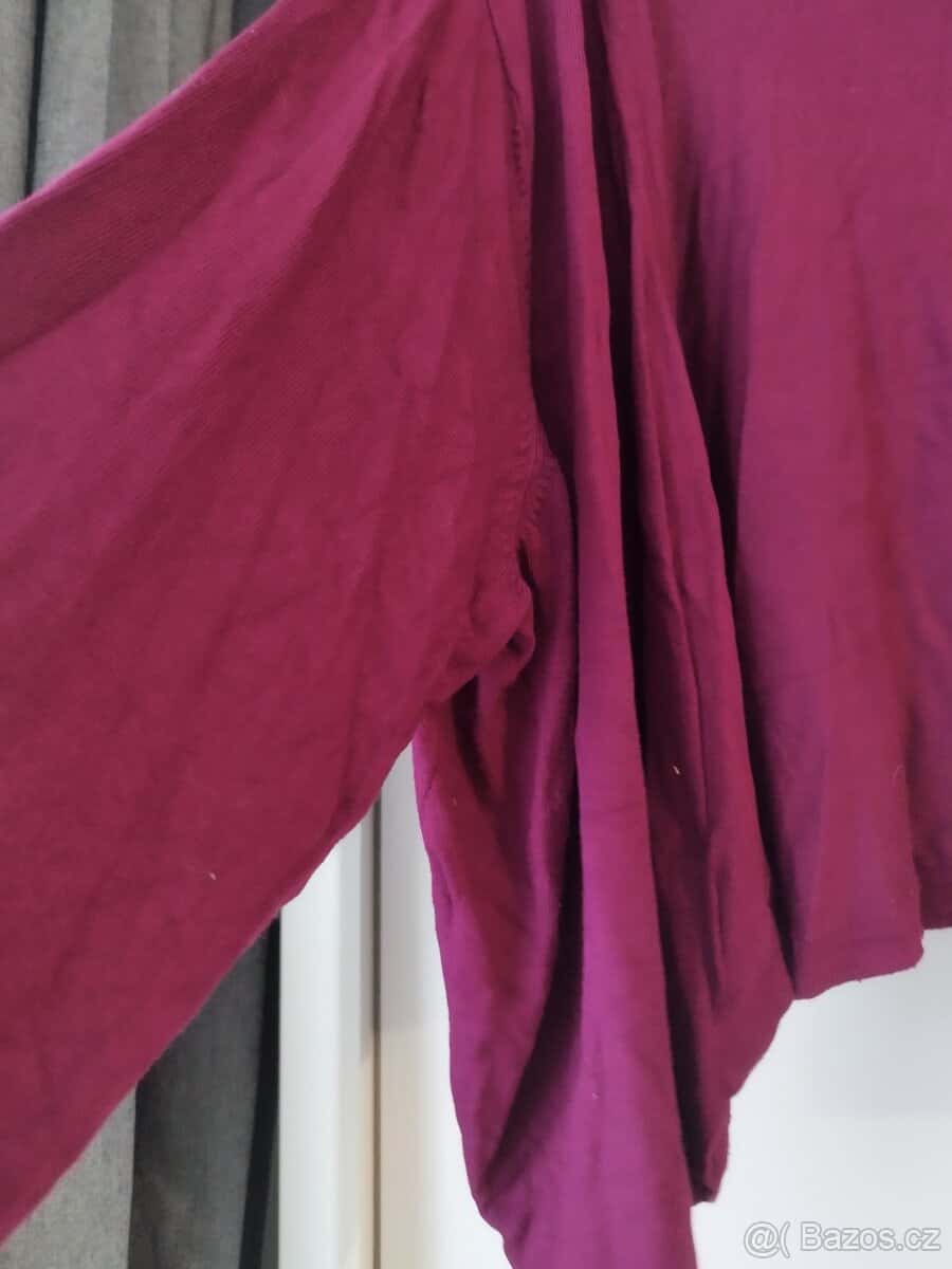 Tmavě růžový kardigan 2