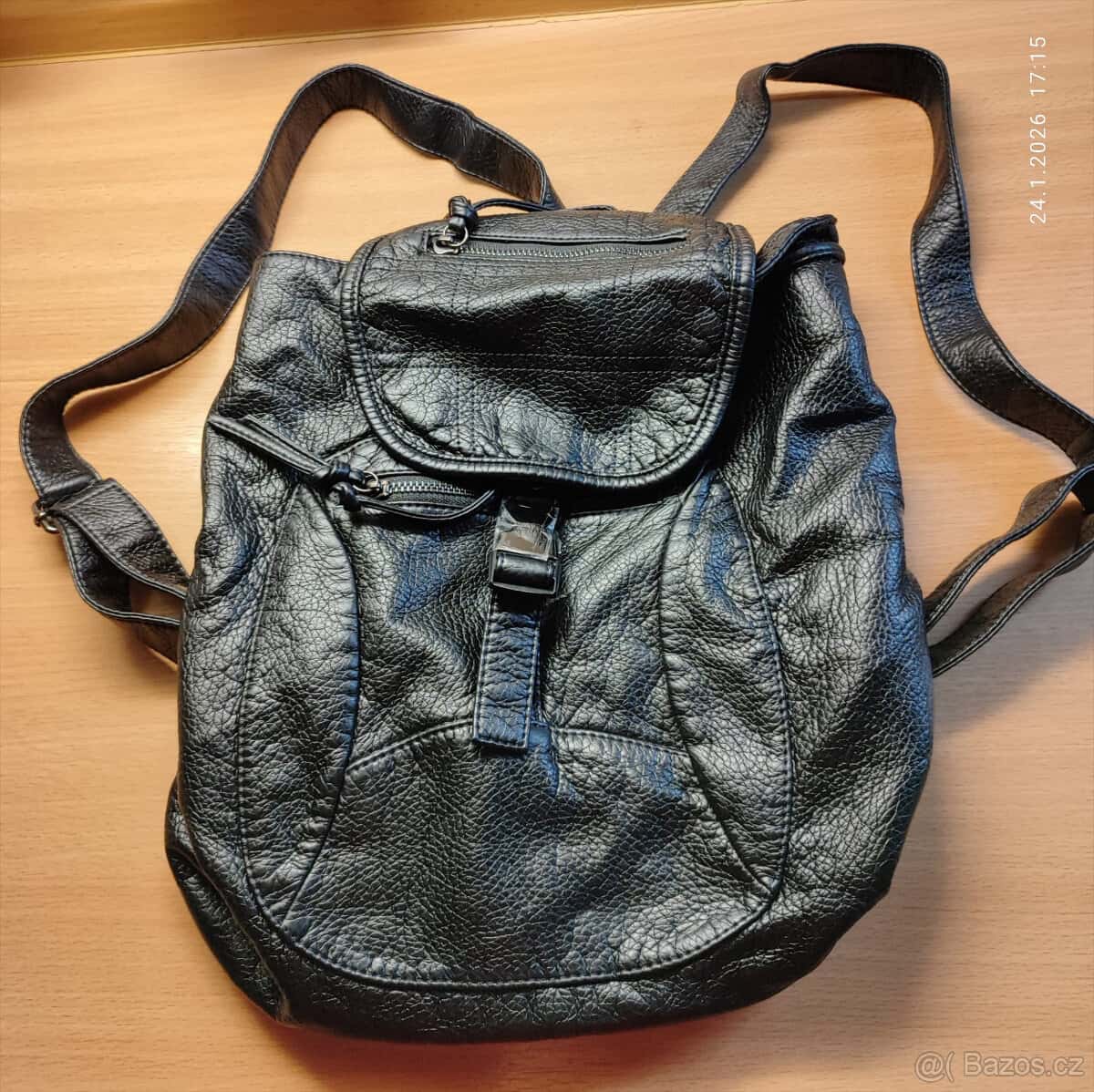 Prodám batoh černý 1