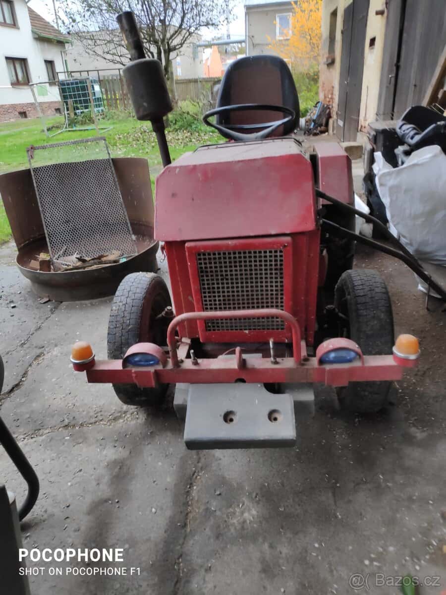 Prodám traktůrek 2