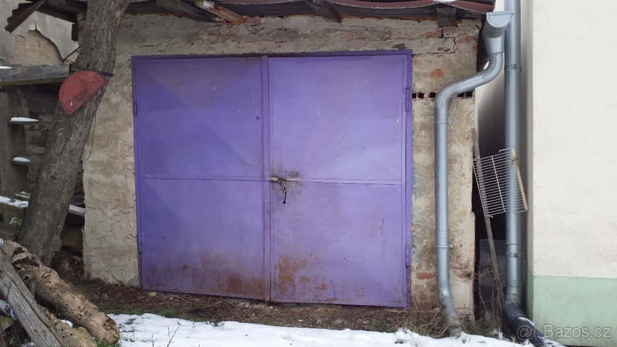 Garáž v Libočanech 1