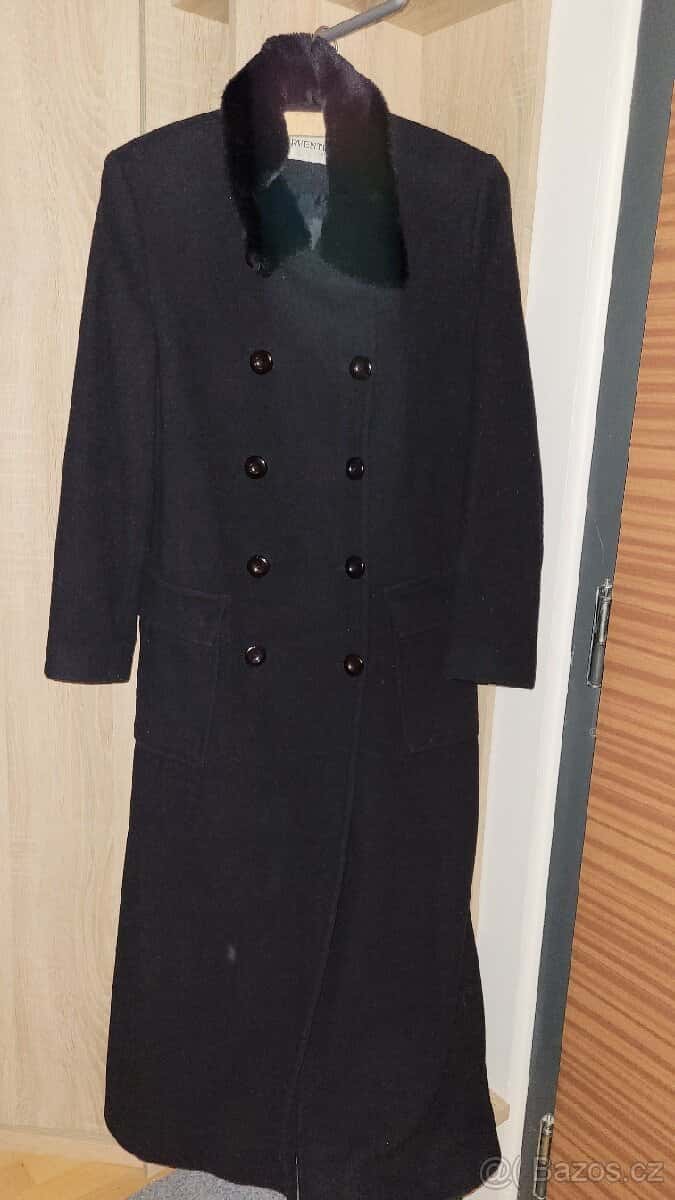 Černý kabát 3