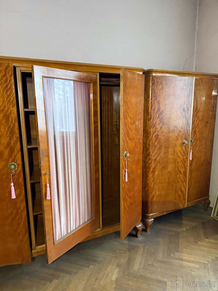 Starožitná ložnice 2