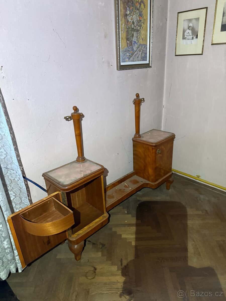 Starožitná ložnice 3