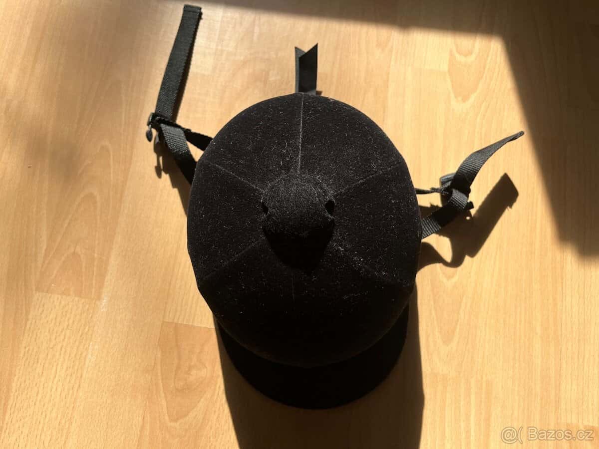 jezdecká přilba Pfiff 2