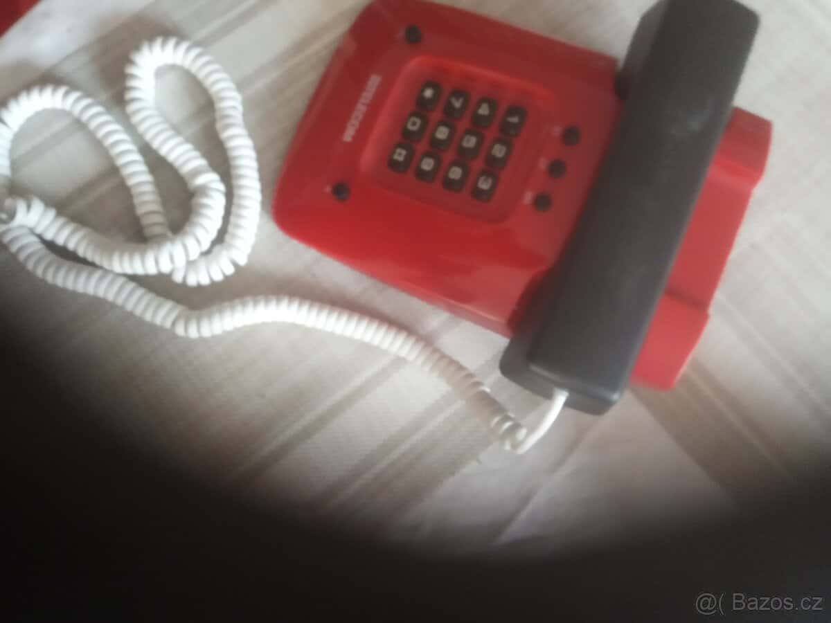 Retro telefon 2