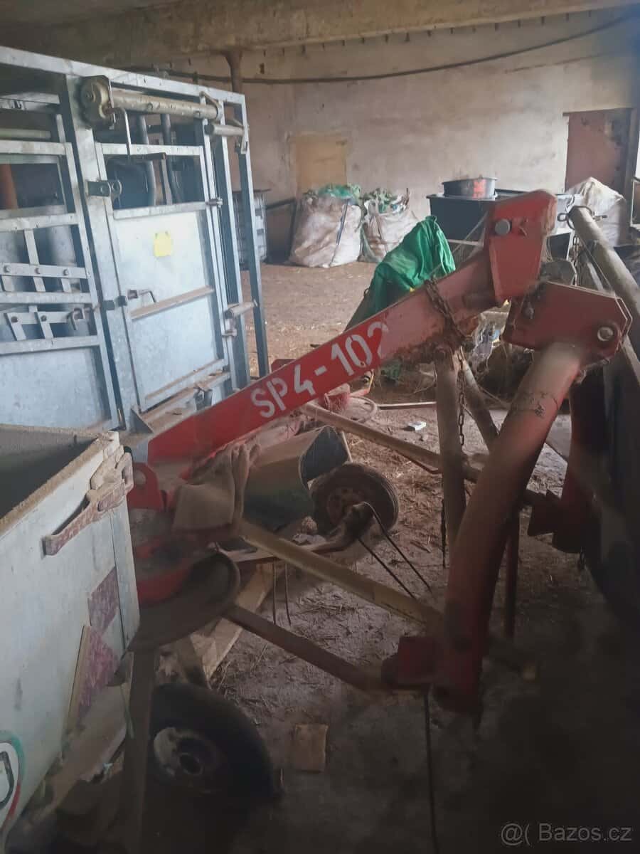 Prodám obraceč sena 1