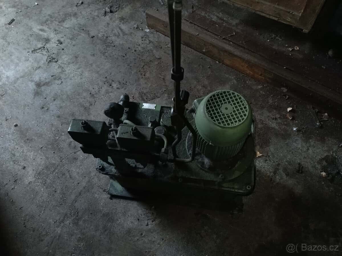 hydraulická jednotka 3
