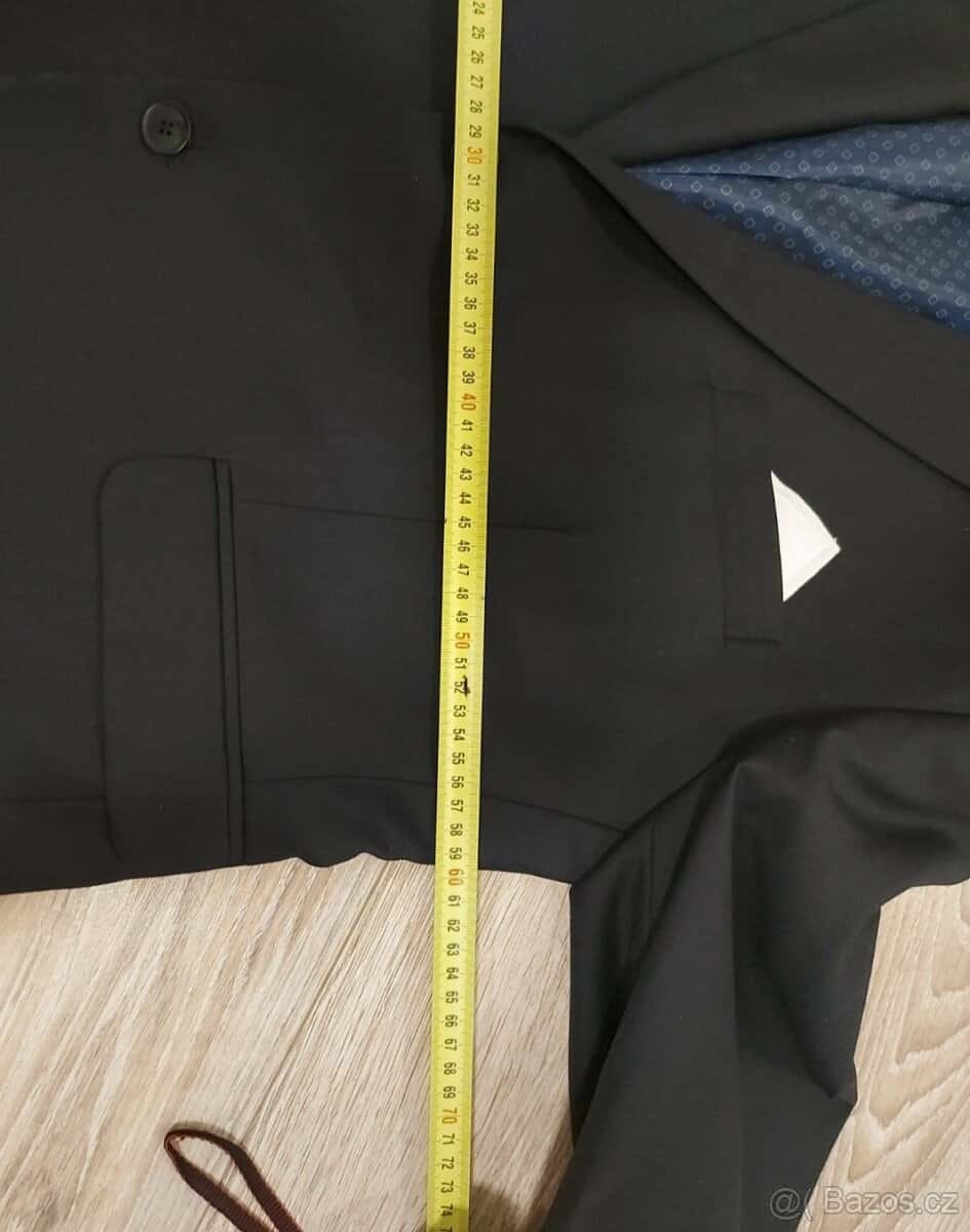 Oblek pánský 10