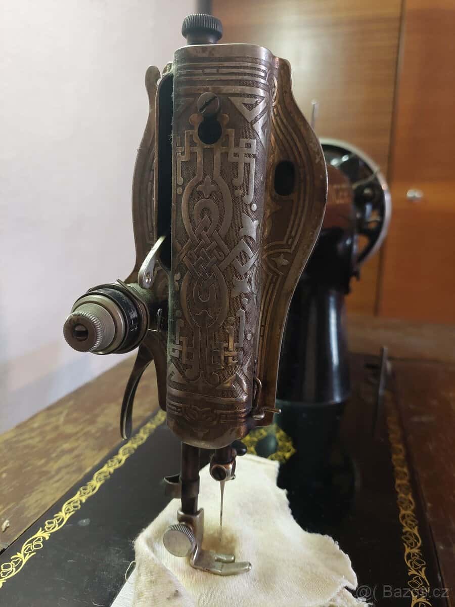 Šicí stroj Singer 8