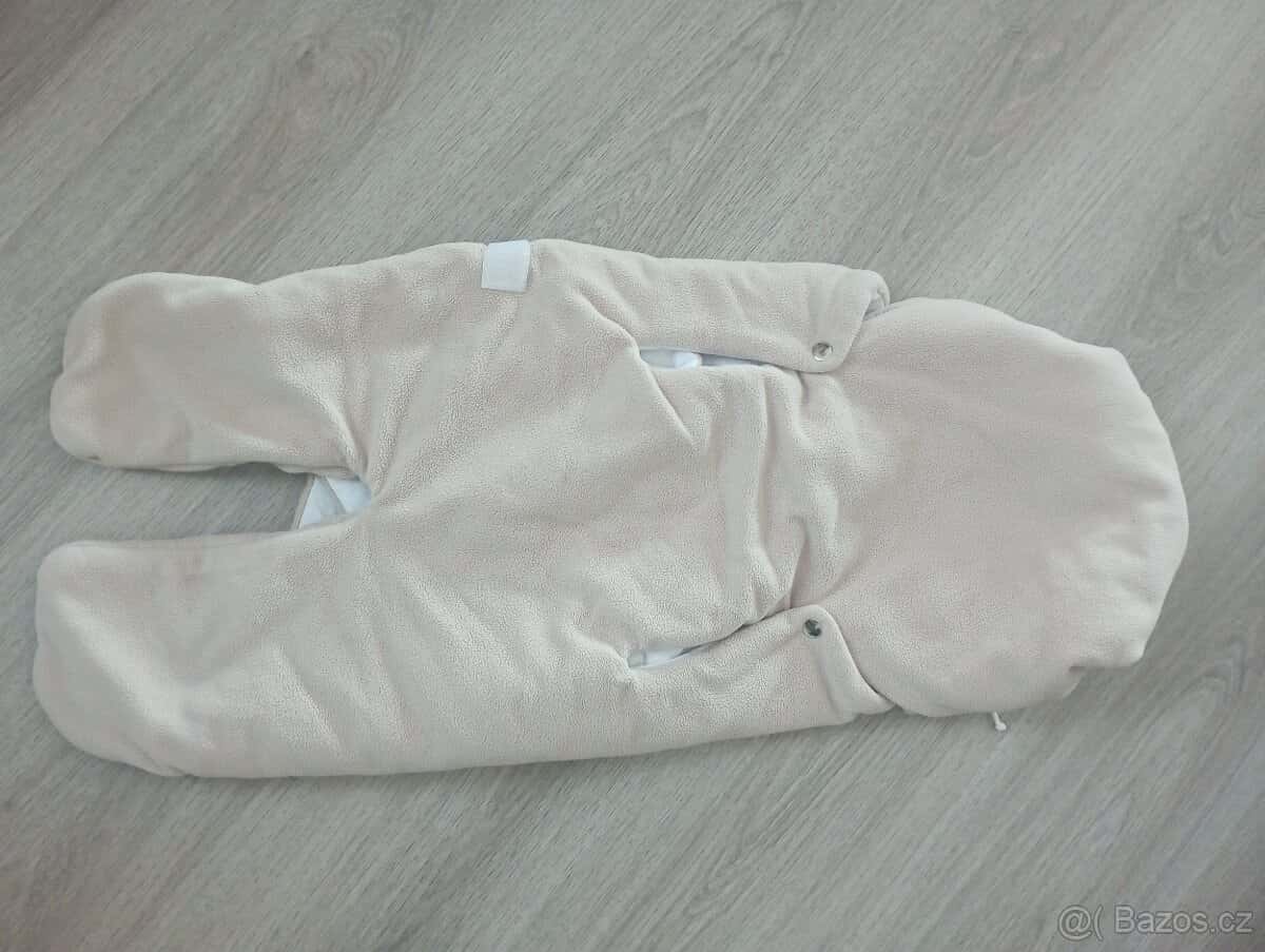 Fusak do autosedačky 3