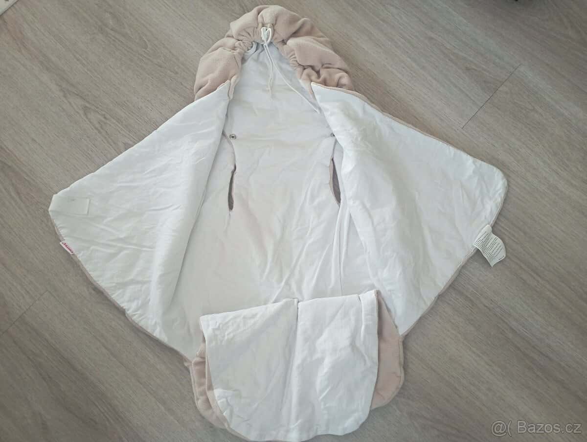 Fusak do autosedačky 4