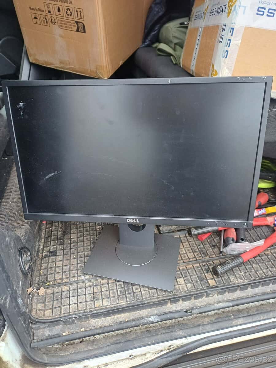 Monitory Dell 22" 1