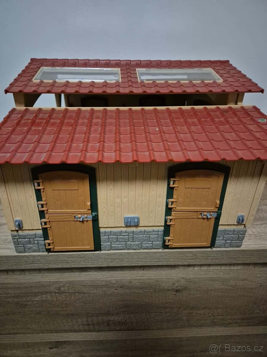 Schleich stáj 2